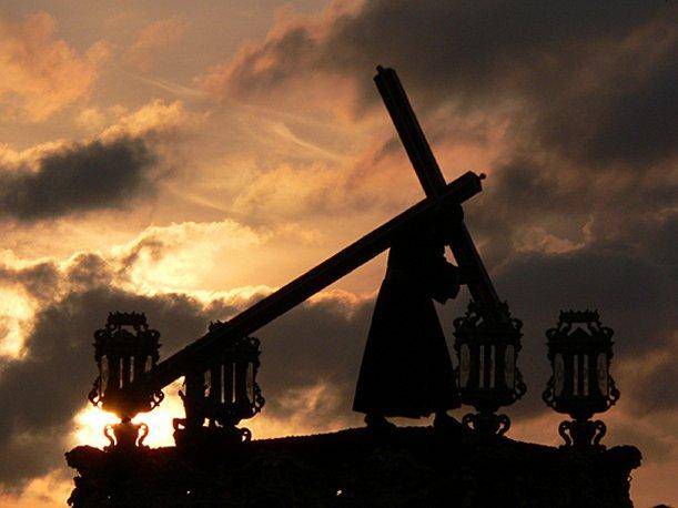 Semana Santa. Iniciamos a Semana Santa, maior tempo para meditarmos sobre a entrega de Nosso Senhor por nós!