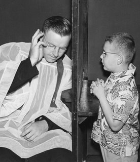 Sacerdote assistindo à Confissão