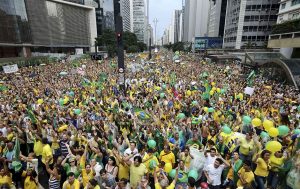 manifestação Sabemos que cada dia mais precisamos de governantes favoráveis à Lei de Deus e o Direito Natural.